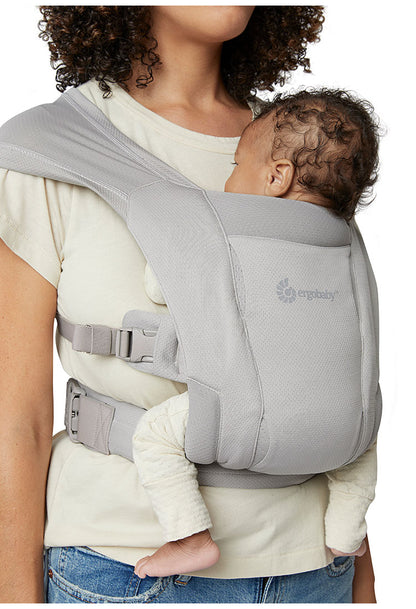 【クーポン適用】Ergobaby EBC EMBRACE Soft Air ソフトグレー 抱っこひも エルゴベビー 新生児 エンブレース ソフトエア 抱っこ紐 ベビーキャリア エルゴ ベビー キャリア ベビーグッズ プレゼント ギフト 出産祝い